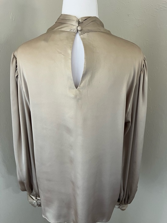 White House Black Market Taupe/Beige Tie-Neck Blouse - Picture 7 of 10